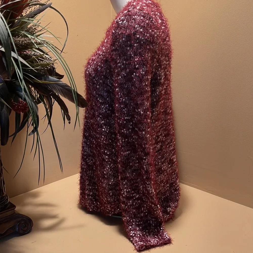 New Directions LS Large Sweater - Picture 3 of 7